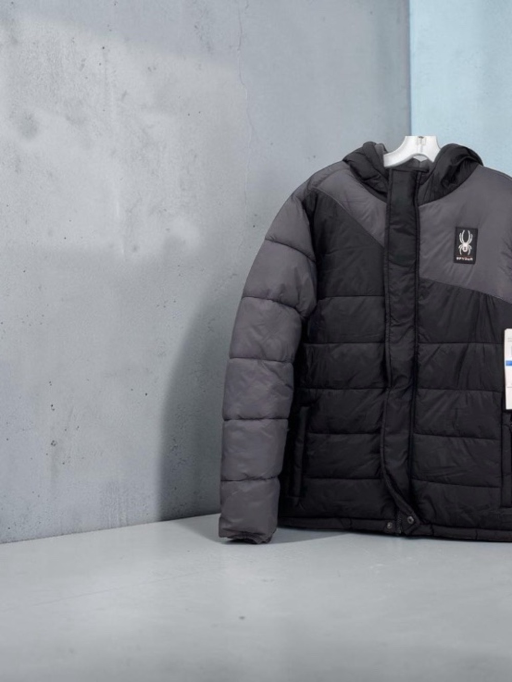 Spyder Boys XL 18/20 NWT Hooded Insulated Puffer Jacket Gray Black
